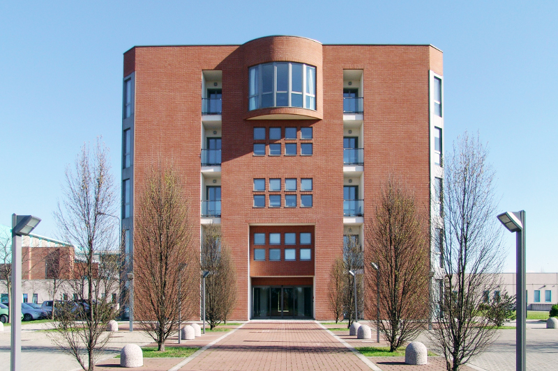 Fondazione Maugeri Office Building 2 800x533
