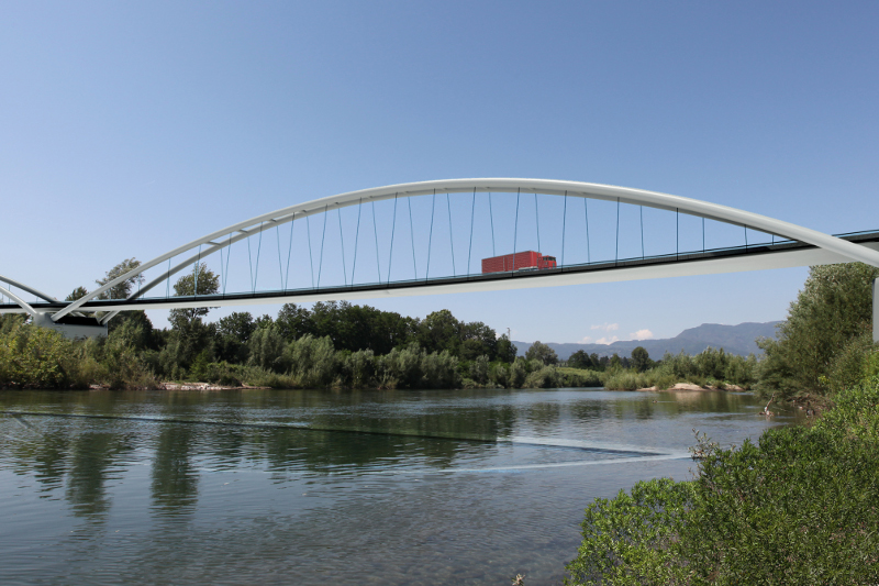 Serchio River Bridge 4 800x533